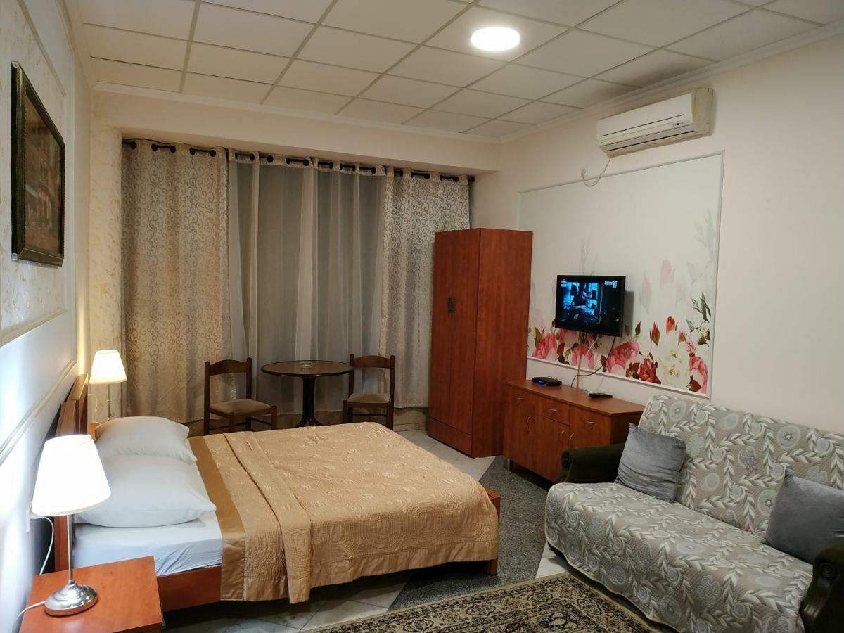 Hotel Rothschild 37 Bat Yam Eksteriør billede
